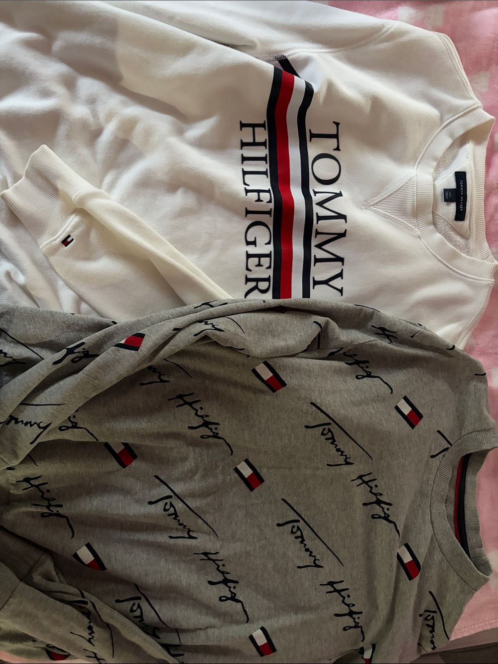 Men’s Tommy crew sweatshirts
